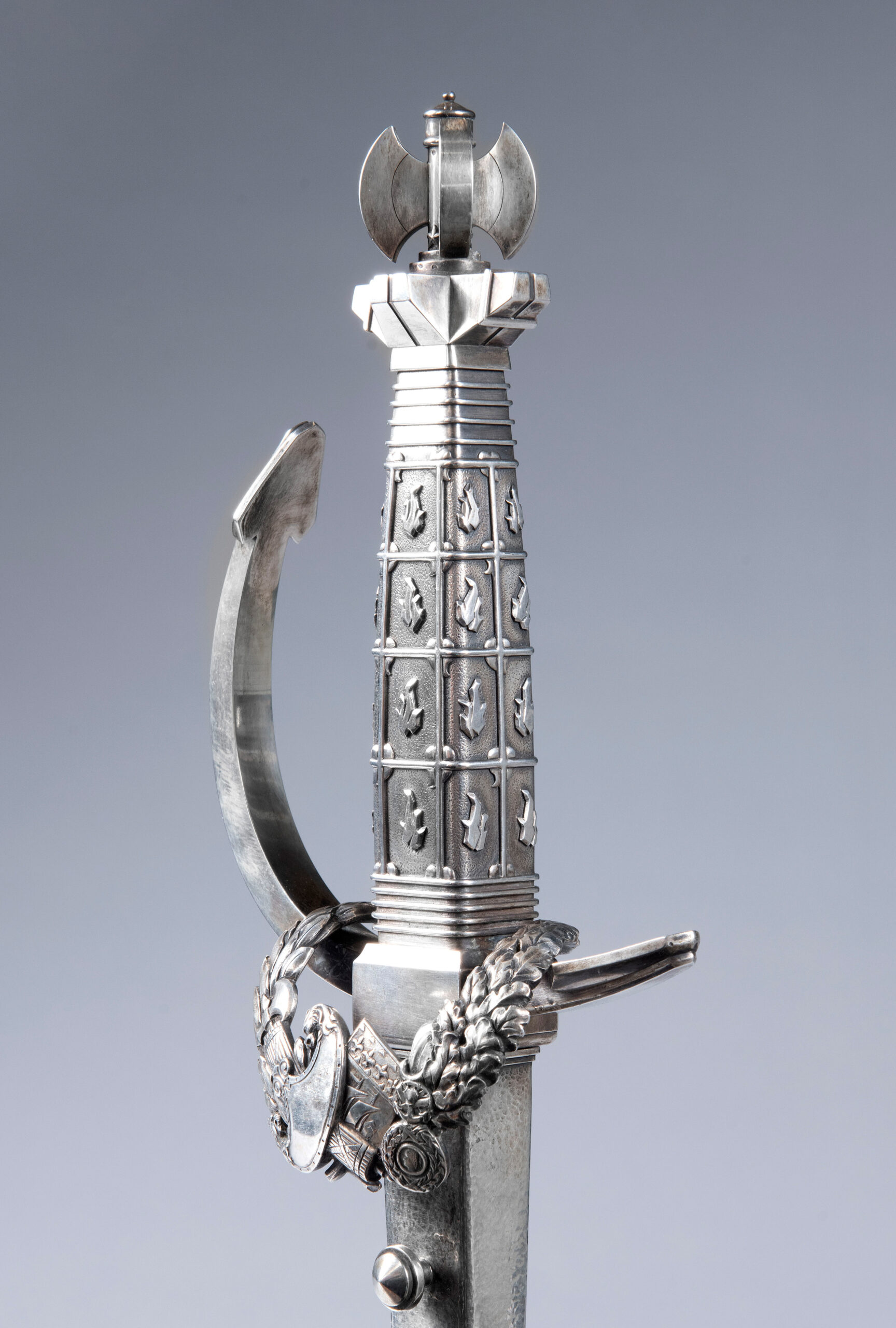 Vichy Sword by Cartier - Image 10